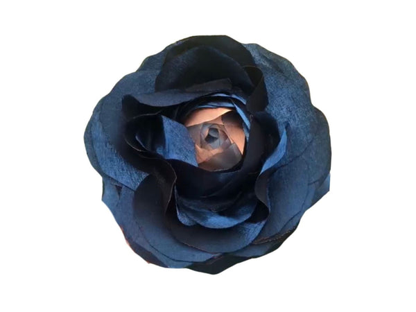 Brosa albastra din organza