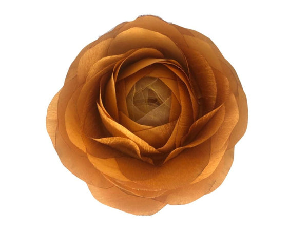 Brosa galben-auriu din organza