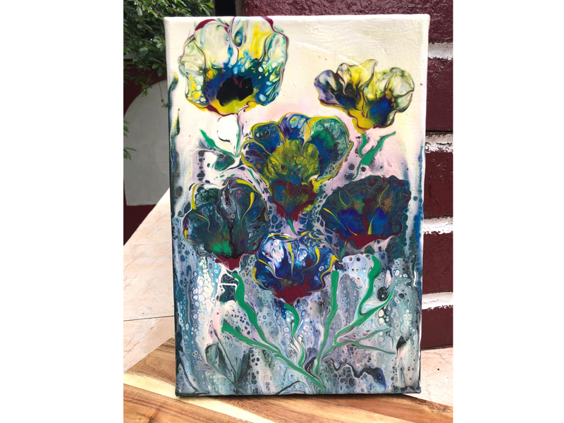 <transcy>Mixed Colors / Blue Flowers pouring Canva</transcy>