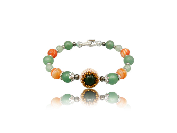Jade bracelet, aventurine and lace hanger